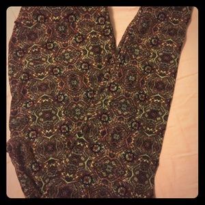 Lularoe tall curvy leggings